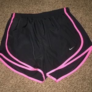 Black nike shorts